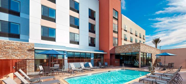 万枫酒店及套房印第奥科切拉谷(Fairfield Inn & Suites Indio Coachella Valley)图片