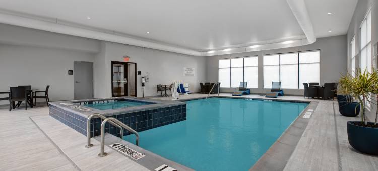 达拉斯法默斯布兰奇欢朋套房酒店(Hampton Inn & Suites by Hilton Farmers Branch Dallas)图片