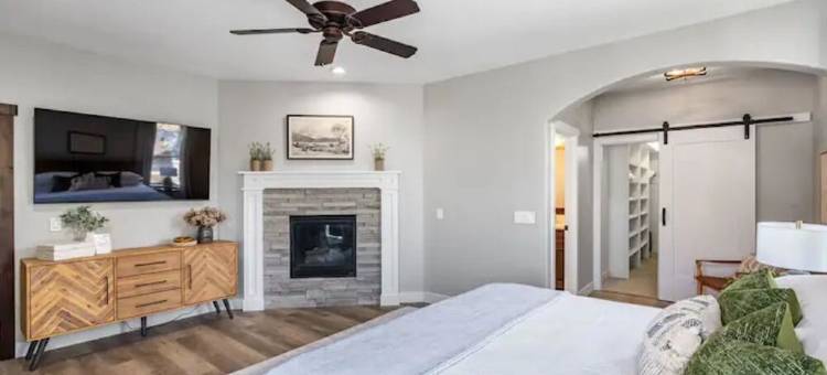Heber Heights \ Sauna \ Firepit \ HotTub \ Sleeps16 \ 8 Bedrooms \ 6.5 Baths图片