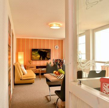 Elbe-3-Resort Directly on the Elbe Hotel Overview