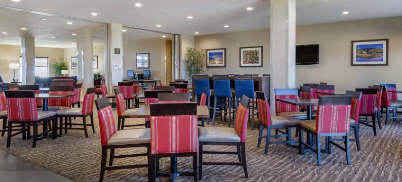 赫勒拿机场舒适套房酒店(Comfort Suites Helena Airport)图片
