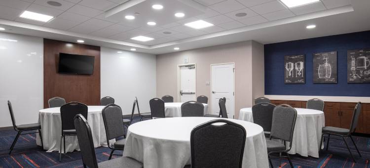 希尔顿汉普顿酒店格林湾体育场(Hampton Inn by Hilton Green Bay Stadium)图片