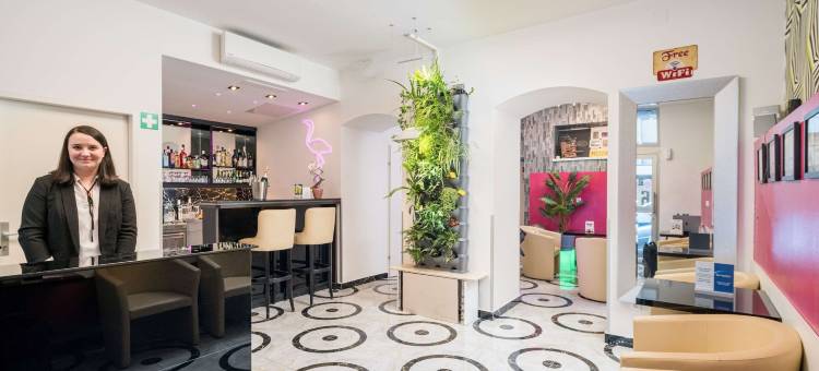 贝斯特韦斯特优质名人优质套房(Best Western Plus Celebrity Suites)图片