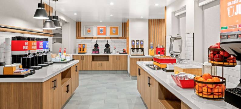 科斯塔梅萨纽波特海滩希尔顿欢朋酒店(Hampton Inn by Hilton Costa Mesa Newport Beach)图片