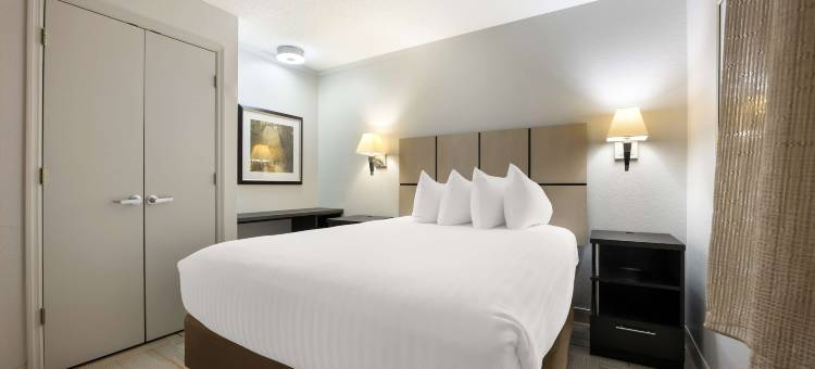 索内斯塔简约套房-亨茨维尔研究园区(Sonesta Simply Suites Huntsville Research Park)图片