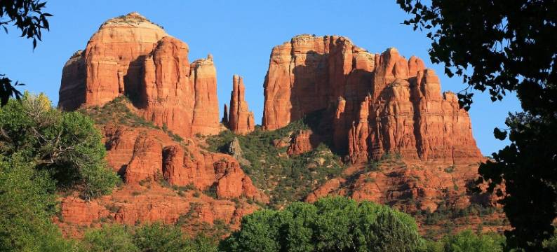 豪华私宅享有红石景观(Luxurious Home with Red Rock Views)图片