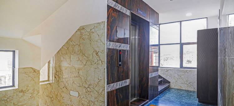 Itsy Hotels J A Royal Suites Manikonda图片