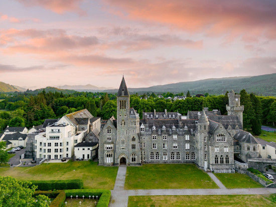 高地俱乐部酒店