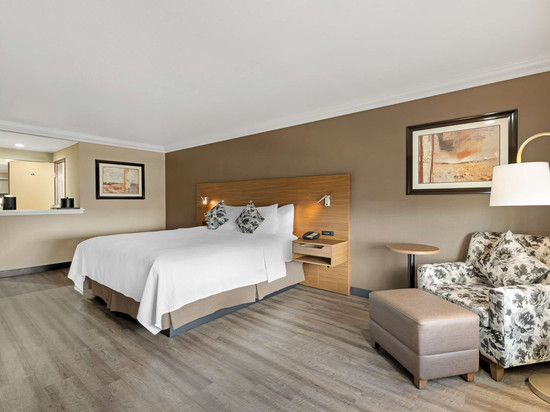 新港梅萨贝斯特韦斯特优质酒店