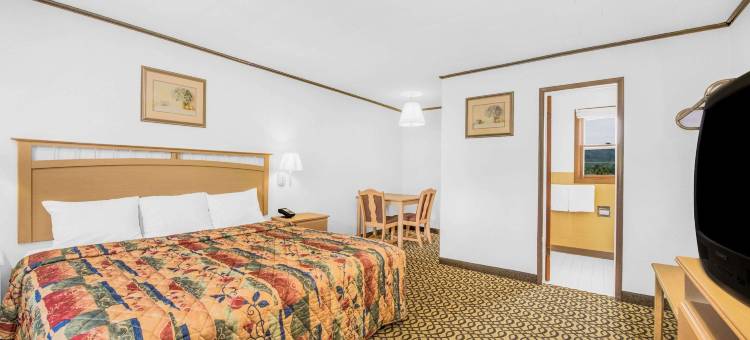 派恩格罗夫骑士酒店(Knights Inn Pine Grove)图片