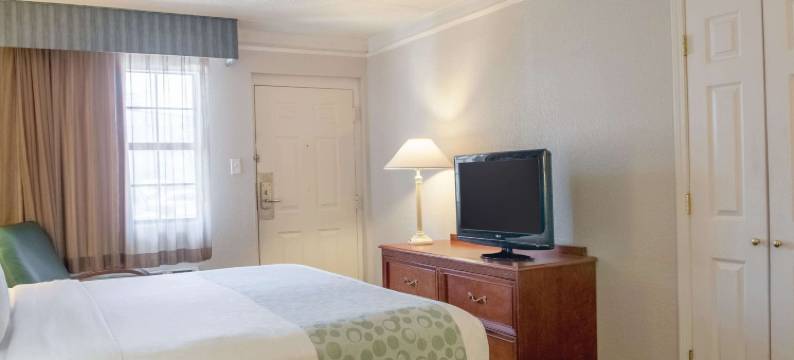 新奥尔良维特昂斯梅泰里拉昆塔温德姆酒店(La Quinta Inn by Wyndham New Orleans Veterans / Metairie)图片