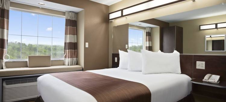 费尔蒙特温德姆麦客达套房酒店(Microtel Inn & Suites by Wyndham Fairmont)图片