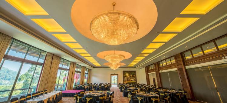 康提厄尔丽晶酒店(Earl's Regent Hotel)图片
