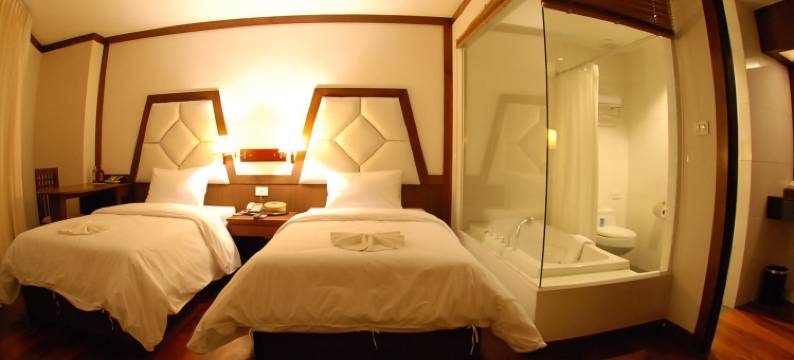 河畔城酒店(River City Hotel)图片