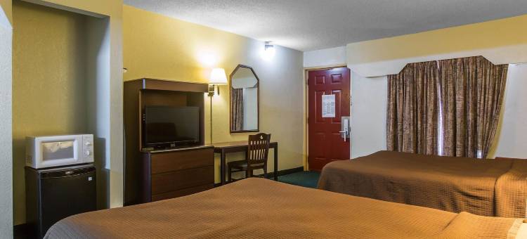 罗德威酒店玛丽埃塔靠近多宾斯空军基地(Rodeway Inn)图片