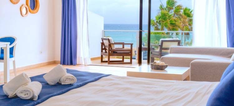 布达海滩 LIVVO 酒店(Hotel LIVVO Budha Beach)图片