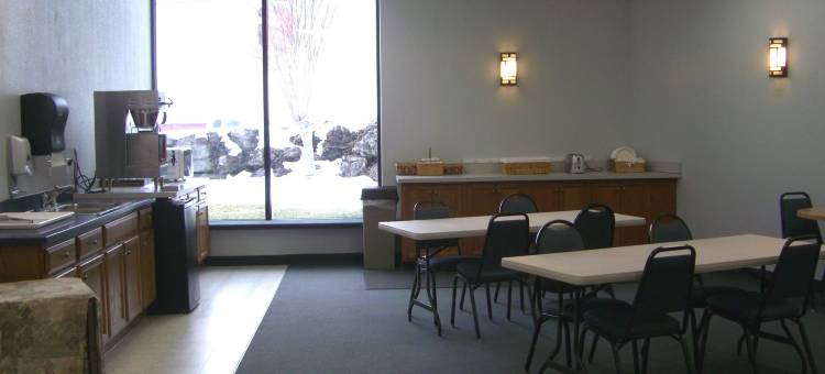 鹌鹑巢套房酒店(Quail's Nest Inn & Suites)图片