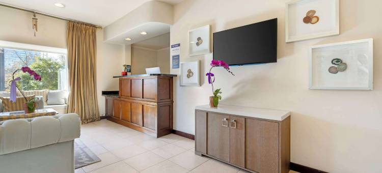 卡布里洛花园贝斯特韦斯特酒店(Best Western Cabrillo Garden Inn)图片