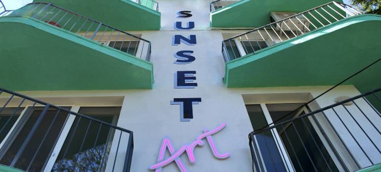 日落艺术酒店(Sunset Art Hotel)图片