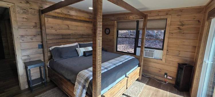 Nantahala Nookie Nook: A Playful Retreat w/Stunning Long-Range mt Sunset Views图片