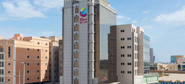 阿尔科巴尔海岸线温德姆华美达安可酒店(Ramada Encore by Wyndham Al Khobar Corniche)图片