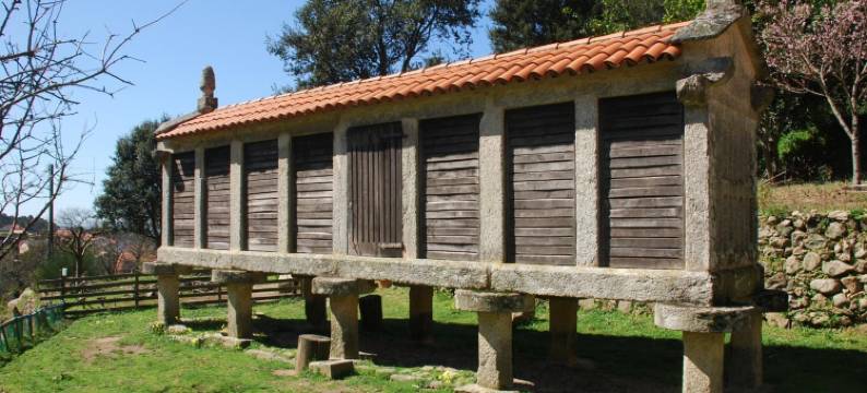 布迪诺瑟拉瑟卡酒店(Budiño de Serraseca)图片