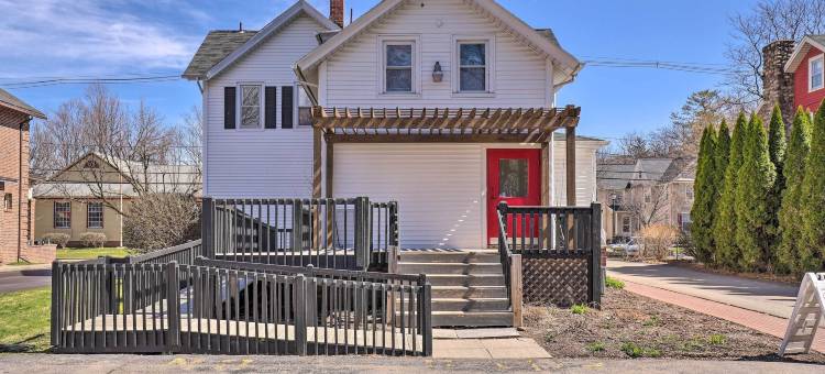 魅力与步行的费尔波特村公寓！(Charming & Walkable Fairport Village Apartment!)图片