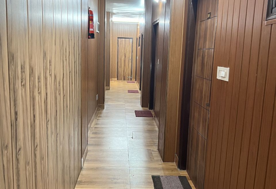 Canadian Cottage Dalhousie Hotel Overview