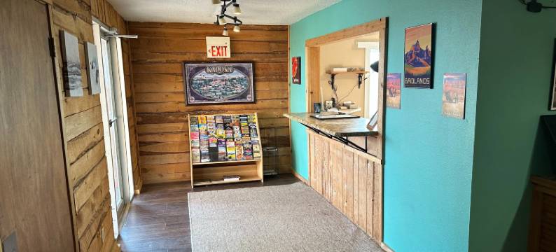 OYO 爱之酒店卡多卡在荒地南达科他州(Love Hotels Kadoka by OYO at Badlands SD)图片