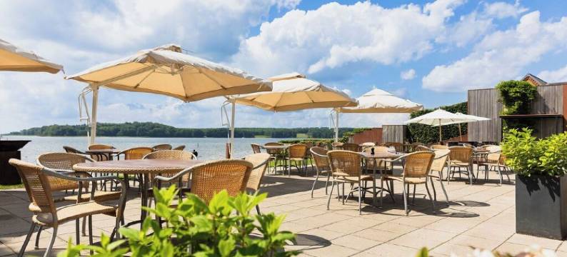 西克斯图斯希纳托会议酒店(Sixtus Sinatur Hotel & Konference)图片