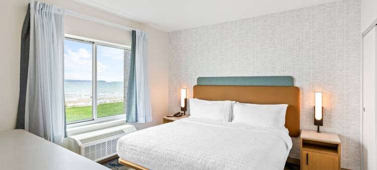 麦基诺圣伊格纳斯湖畔希尔顿欢朋酒店(Hampton Inn by Hilton St Ignace Lakefront Mackinac)图片