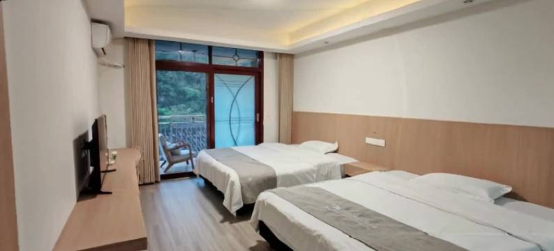 峨眉山望湖客栈(清音阁店)图片