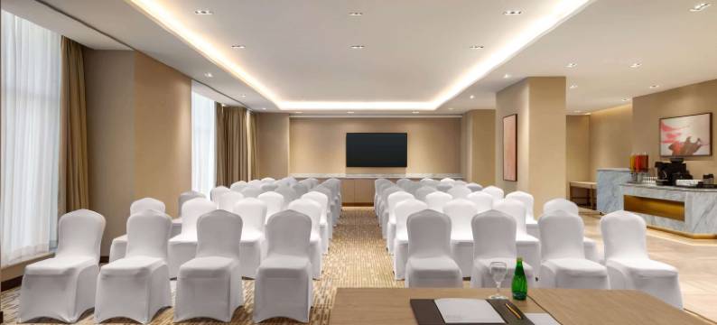 温德姆华美达利雅得国王法赫德国道(Ramada by Wyndham Riyadh King Fahd Road)图片