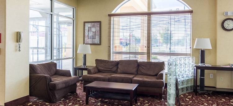 切萨皮克朴茨茅斯舒适套房酒店(Comfort Inn & Suites Chesapeake - Portsmouth)图片