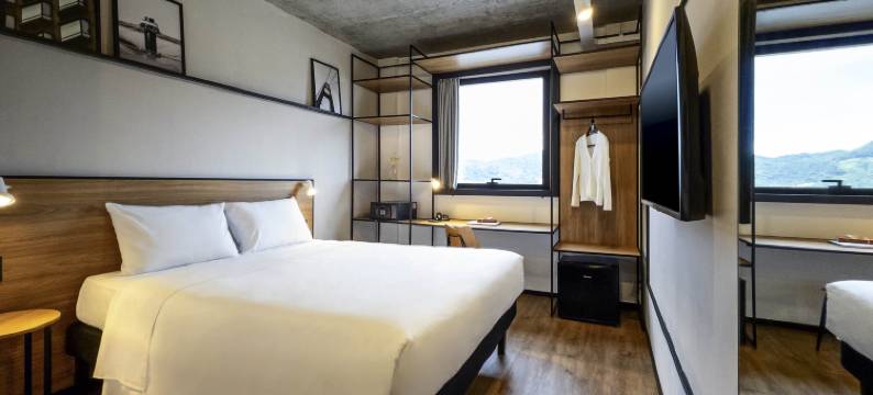 宜必思巴内阿里约坎博里乌酒店(ibis Balneario Camboriu)图片