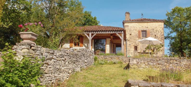 Hilltop Home with Valley View图片