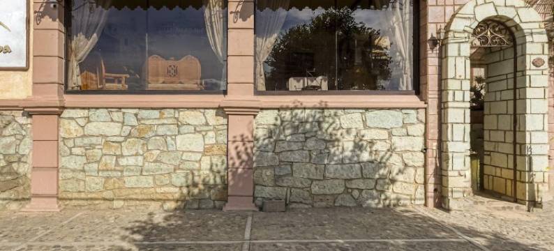 Capital O 金色山丘(Capital O Colina Dorada)图片