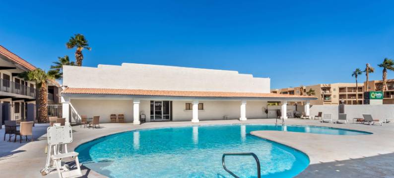 哈瓦苏湖城凯艺套房酒店(Quality Inn & Suites Lake Havasu City)图片