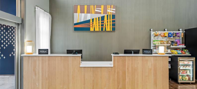 希尔顿Spark酒店波特兰机场缅因州购物中心(Spark by Hilton Portland Airport Maine Mall)图片