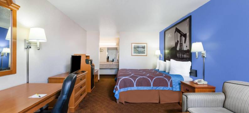 克利本温德姆速8酒店(Super 8 by Wyndham Cleburne)图片