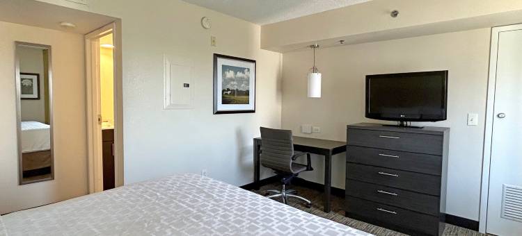 Candlewood Suites 医疗区印第安纳波利斯DWTN(Candlewood Suites INDIANAPOLIS DWTN MEDICAL DIST by IHG)图片