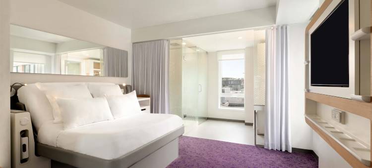 波士顿优特尔酒店(Yotel Boston)图片