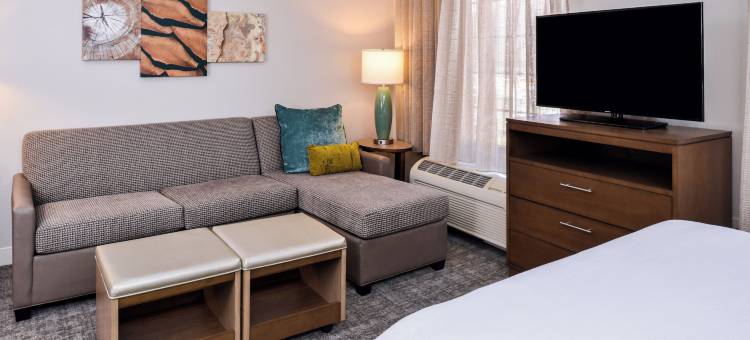Staybridge Suites印第安纳波利斯市中心-会议中心由IHG(Staybridge Suites INDIANAPOLIS DOWNTOWN-CONV CTR by IHG)图片