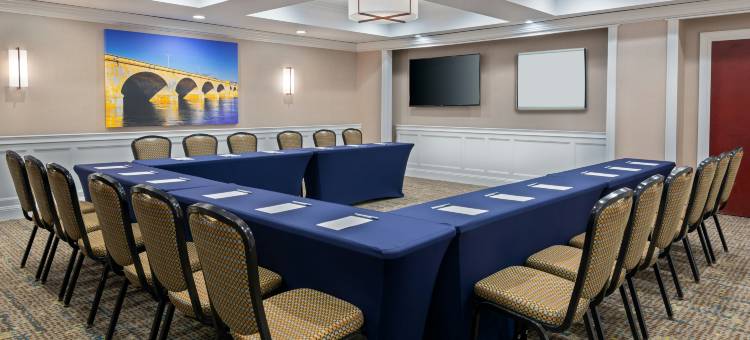 法明顿欢朋套房酒店(Hampton Inn & Suites Hartford/Farmington)图片