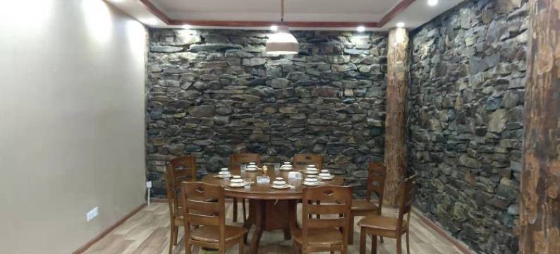 新龙措卡度假酒店图片