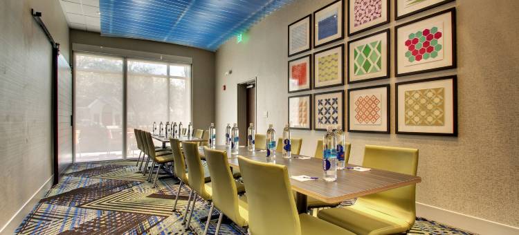 智选假日套房酒店芒特普林森(Holiday Inn Express & Suites Charleston NE MT Pleasant US17)图片