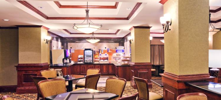 智选假日套房酒店肖尼I - 40(Holiday Inn Express & Suites Shawnee I-40)图片