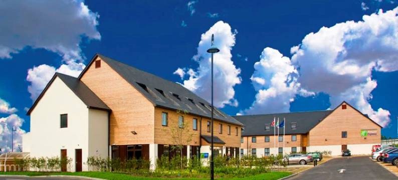 Holiday Inn Express 伦敦 - 森马(Holiday Inn Express LONDON - EPSOM DOWNS by IHG)图片