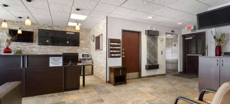 萨斯卡通近市中心温德姆速8酒店(Super 8 by Wyndham Saskatoon Near Downtown)图片