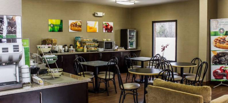 金斯顿70 号高速公路凯艺酒店(Quality Inn Kinston Hwy 70)图片